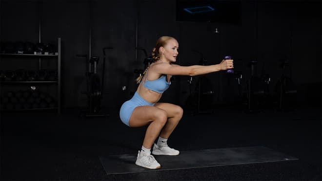 Overhead Squat demonstrated by Natalia Gunnlaugs