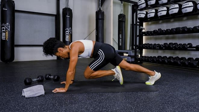 Floor Jacks demonstrated by Danielle Harrison