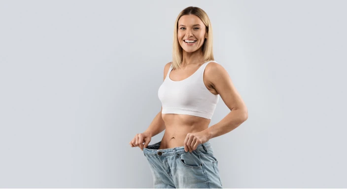 girl with oversized pants